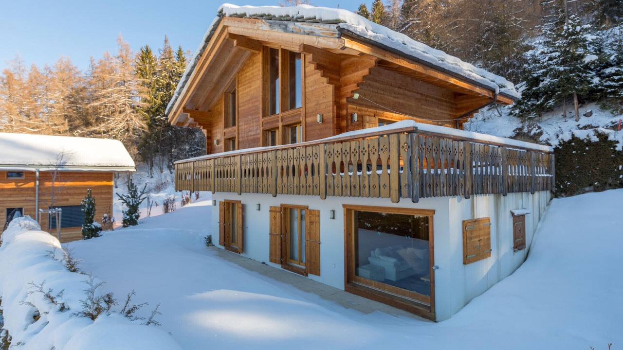 Photo of Outdoor in Saint-Pierre-de-Clages