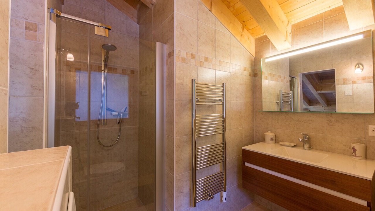 Photo of Bathroom in Saint-Pierre-de-Clages