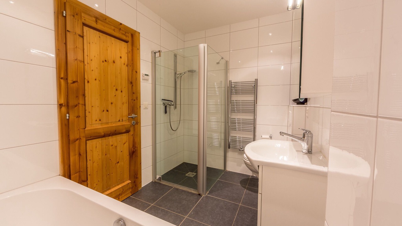 Photo of Bathroom in Saint-Pierre-de-Clages
