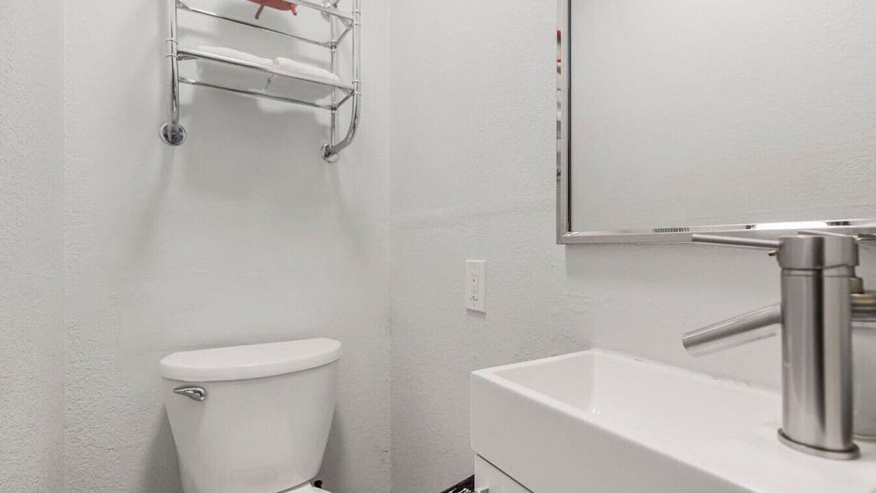 Photo of Bathroom in South Hyde Park
