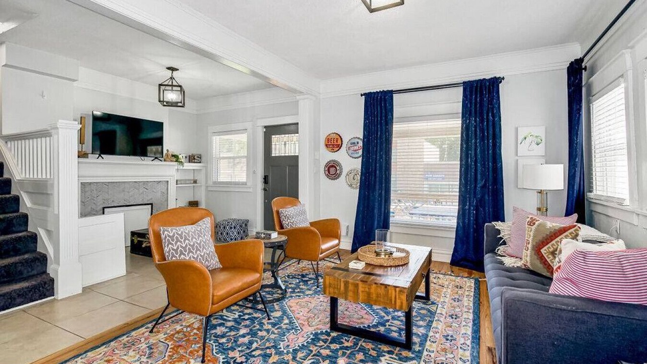 Photo of Livingroom in South Hyde Park
