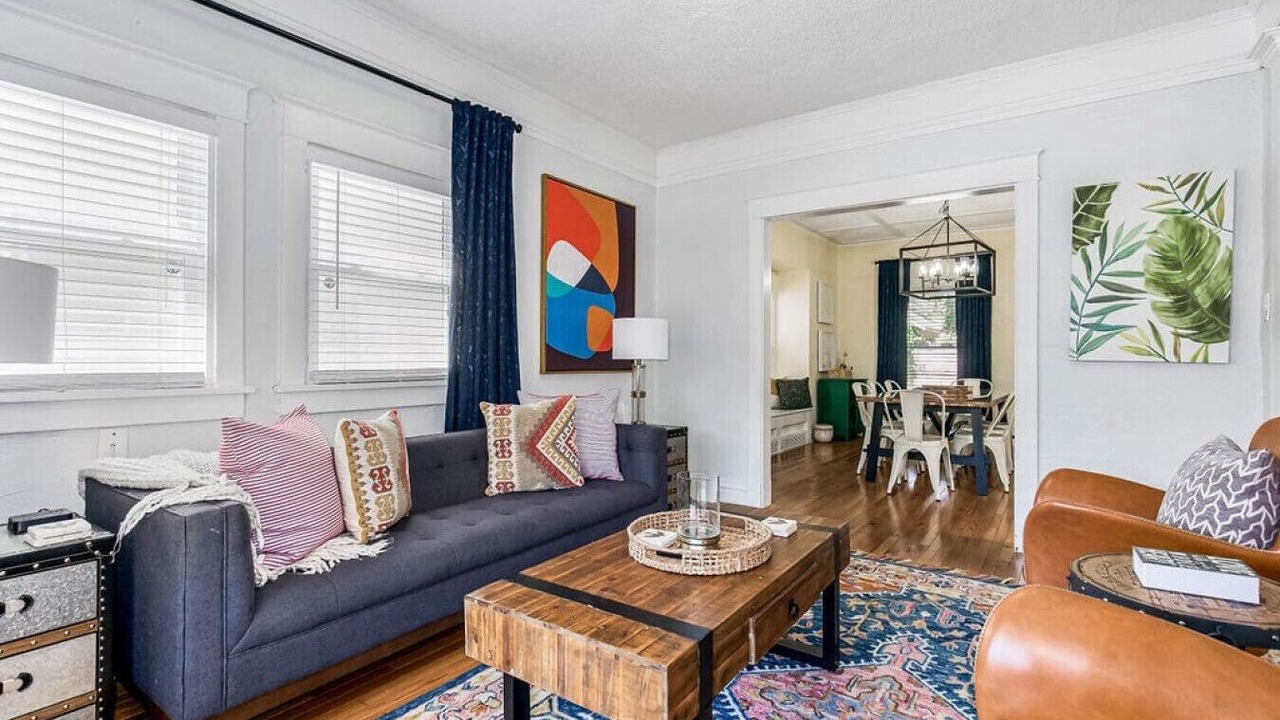 Photo of Livingroom in South Hyde Park