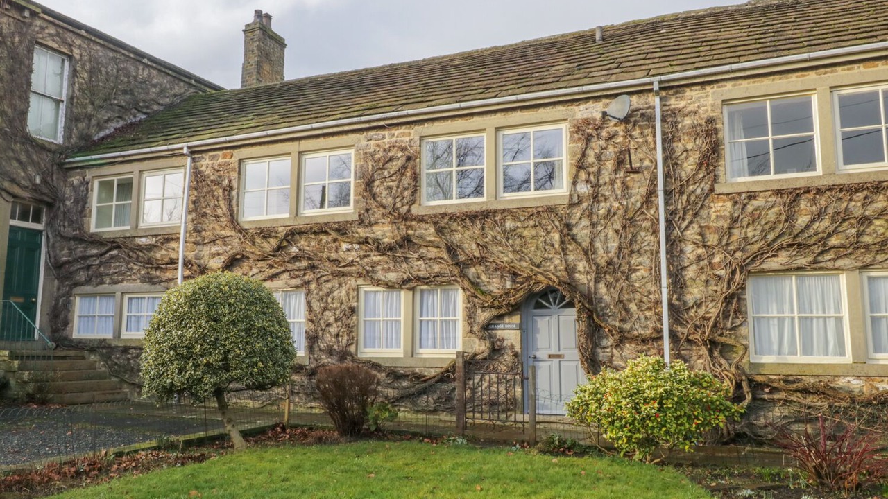 Photo of Outdoor in Carleton