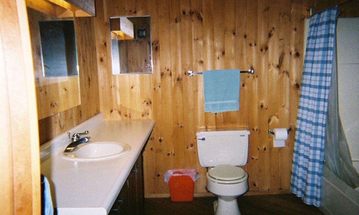 Photo of Bathroom in Ellenburg Center