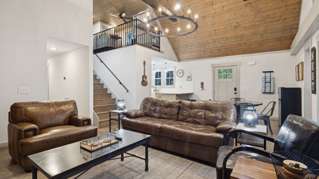 Photo of Livingroom in Nashville