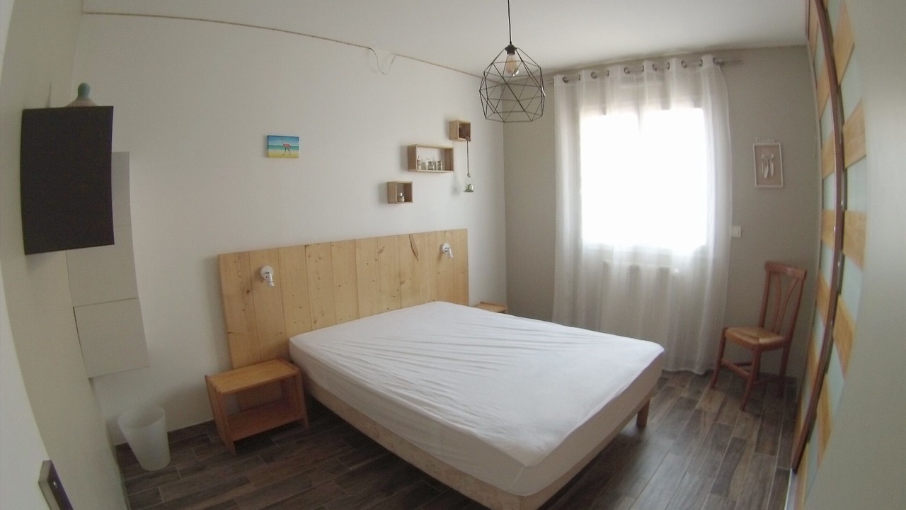 Photo of Bedroom in Tosse