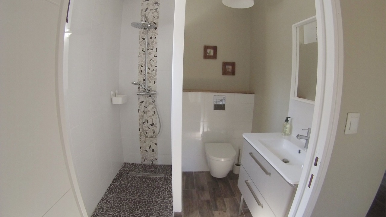 Photo of Bathroom in Tosse