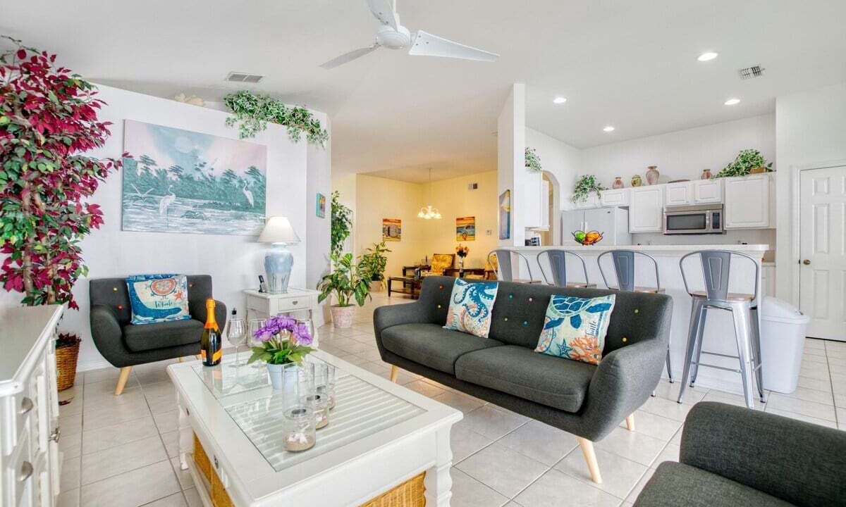 Photo of Livingroom in Beachwalk Isles