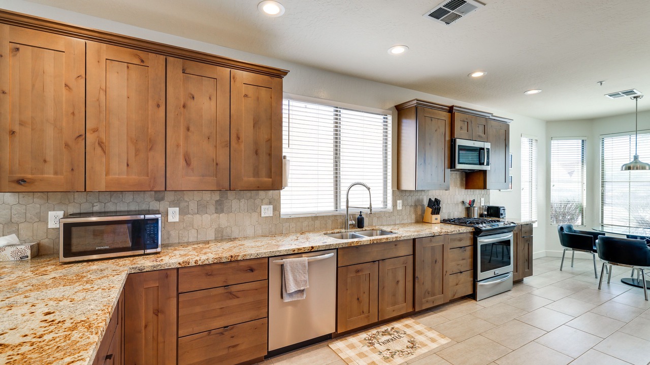 Photo of Kitchen in Pinnacle Reserve One