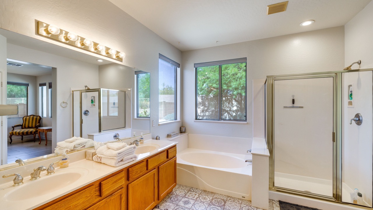 Photo of Bathroom in Pinnacle Reserve One