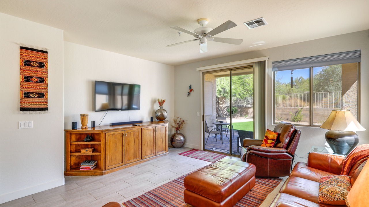 Photo of Livingroom in Pinnacle Reserve One