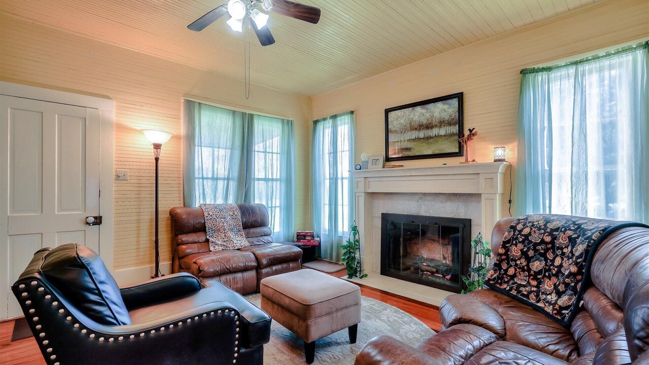Photo of Livingroom in Lampasas