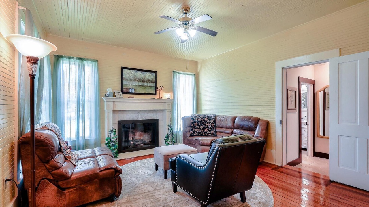 Photo of Livingroom in Lampasas