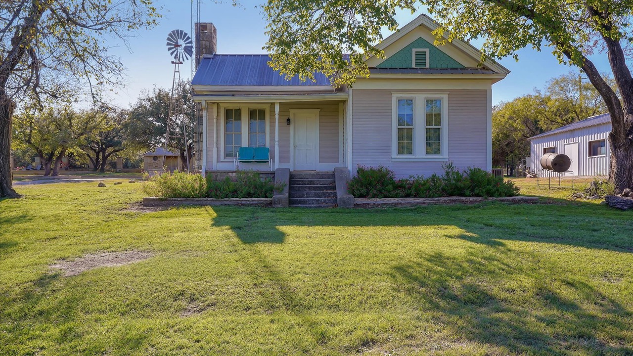 Photo of Outdoor in Lampasas