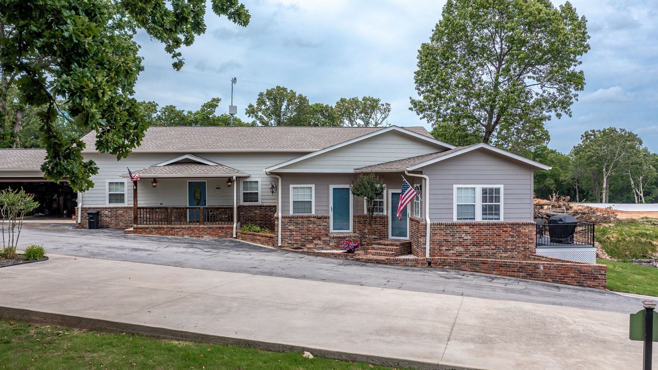 Photo of Outdoor in Grove
