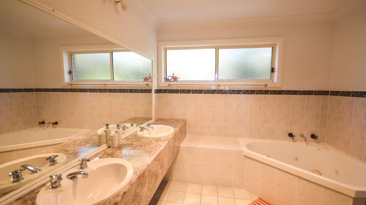 Photo of Bathroom in Tuross Head