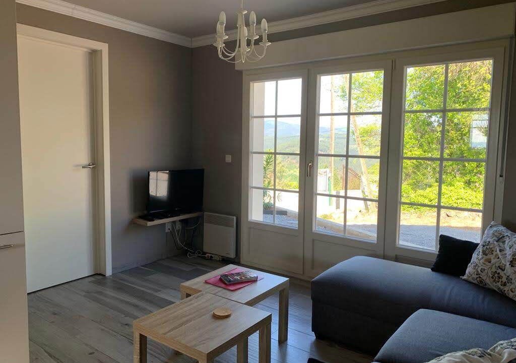 Photo of Livingroom in Chambonas