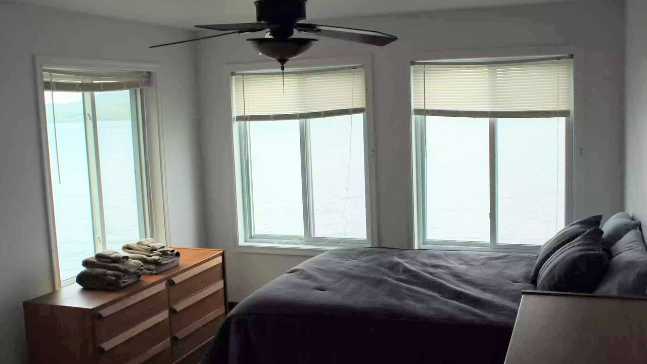 Photo of Bedroom in Town of Reading