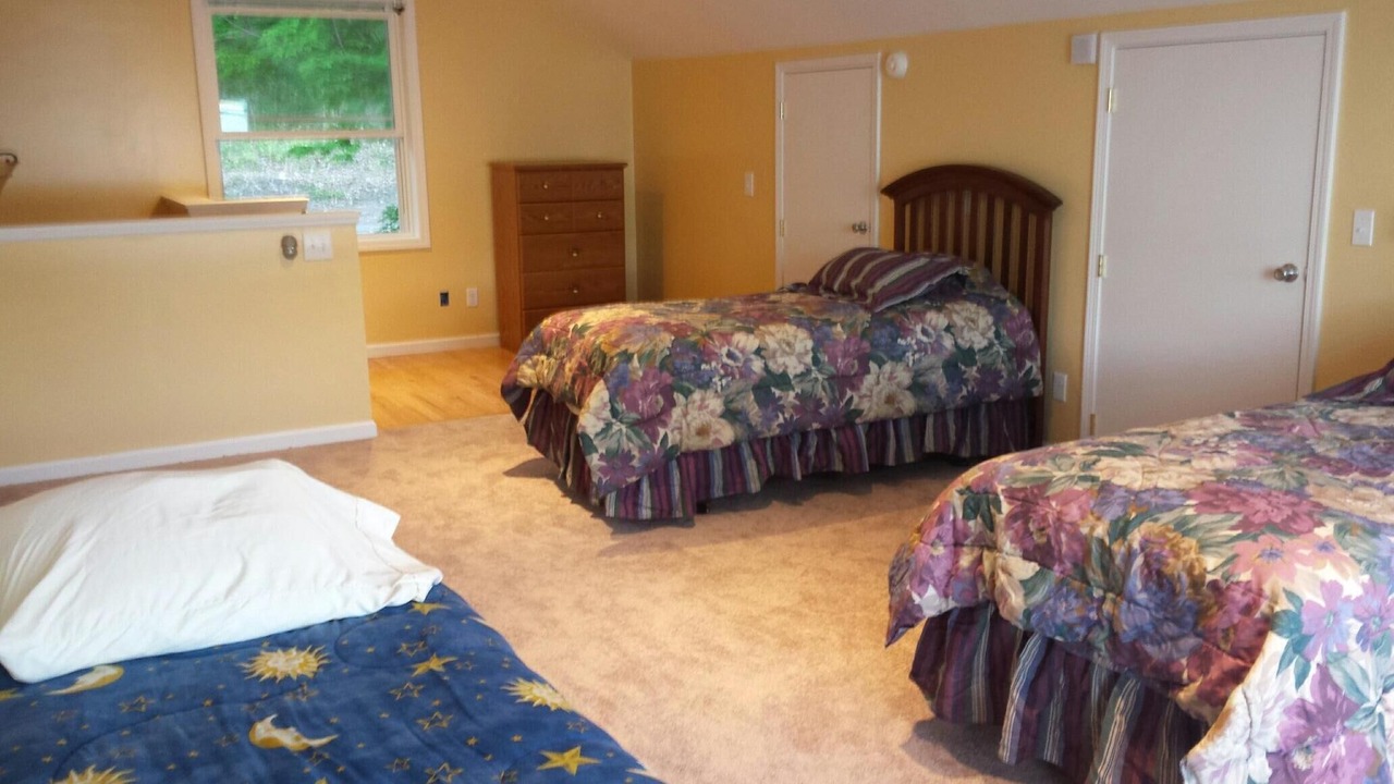 Photo of Bedroom in Town of Reading