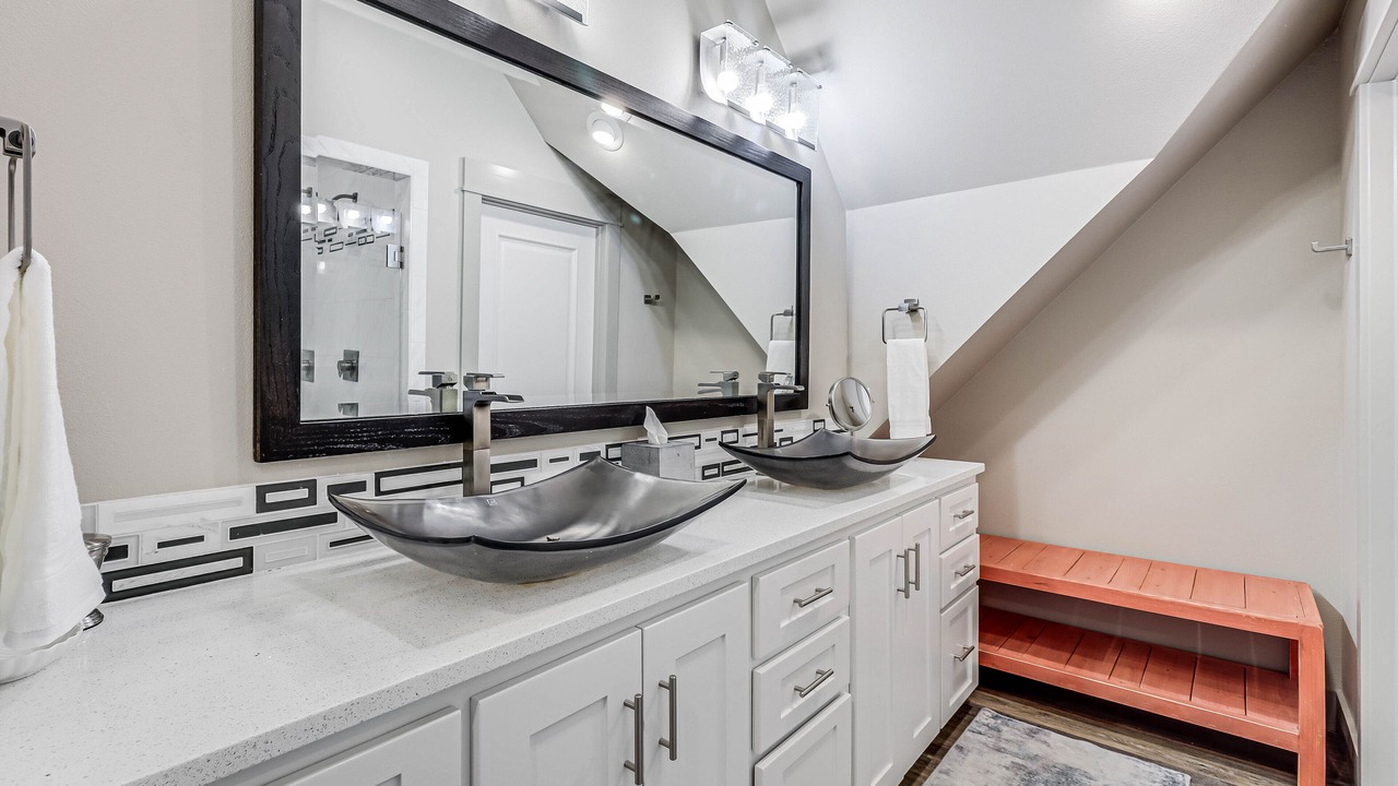 Photo of Bathroom in Cinnamon Shore