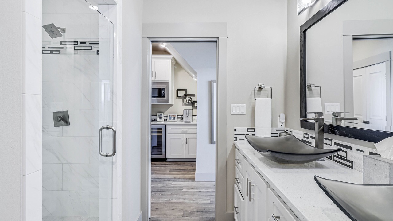 Photo of Bathroom in Cinnamon Shore