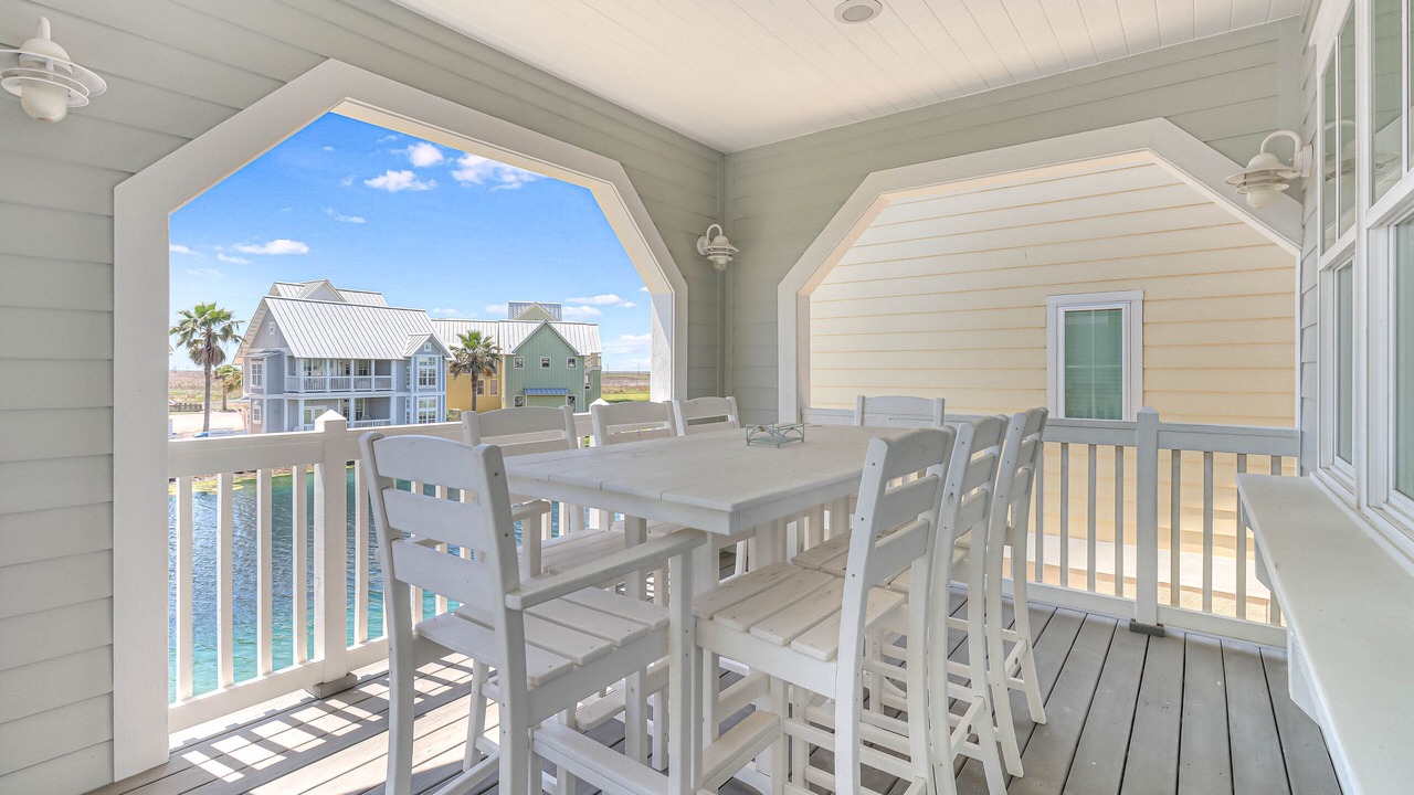 Photo of Patio Balcony in Cinnamon Shore