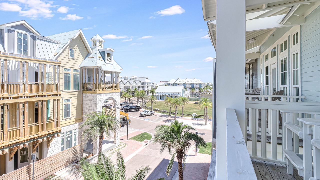 Photo of Patio Balcony in Cinnamon Shore
