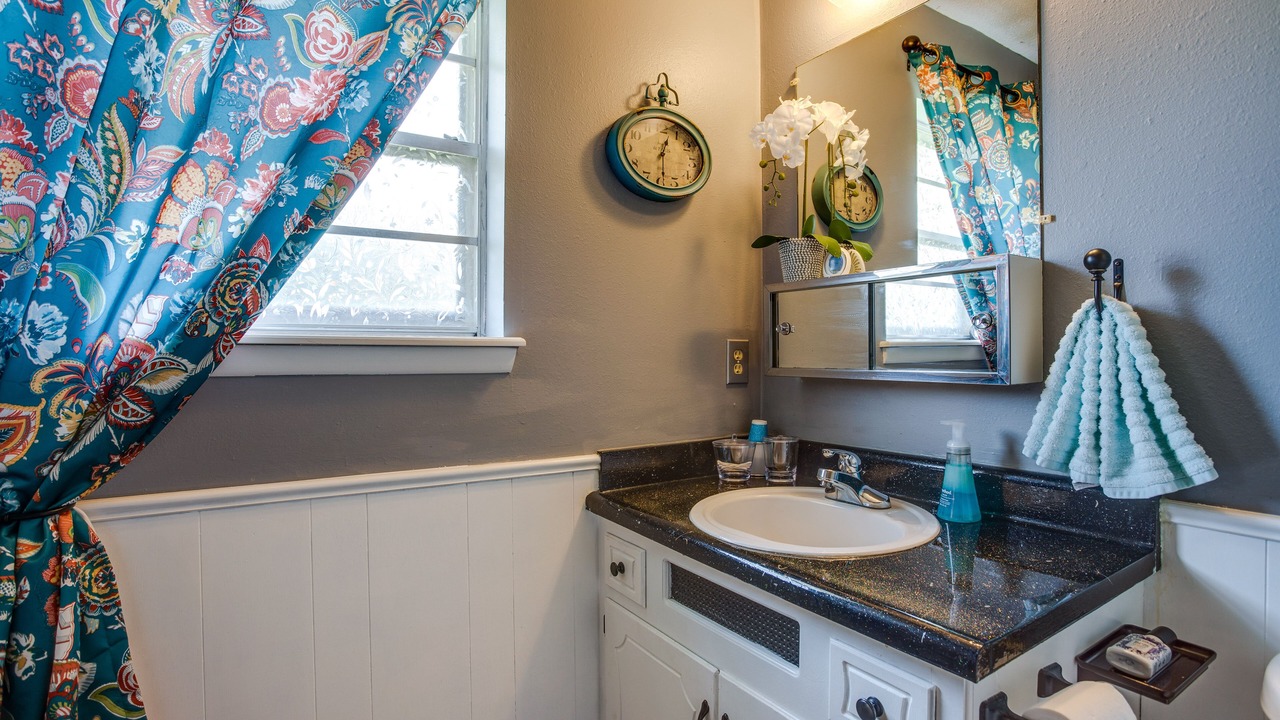 Photo of Bathroom in Norman