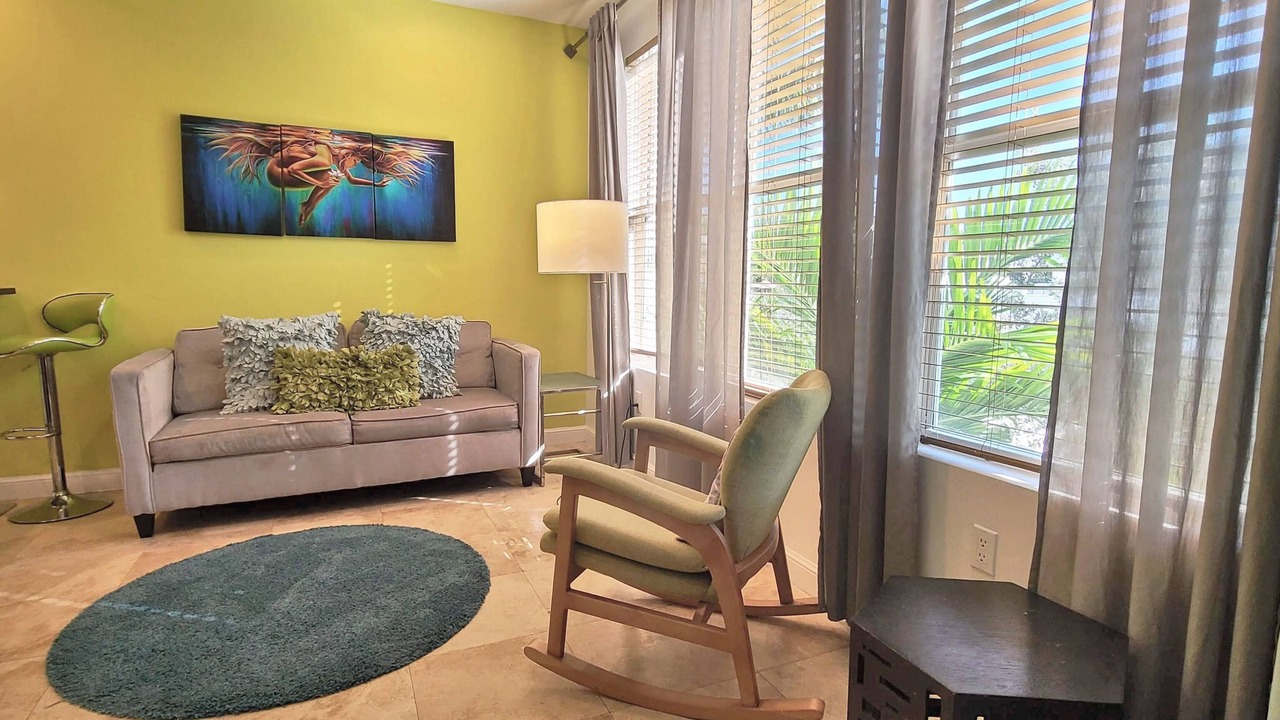 Photo of Livingroom in South Pointe