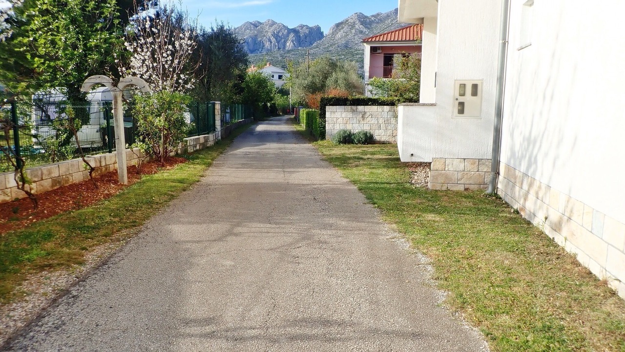 Photo of Outdoor in Seline