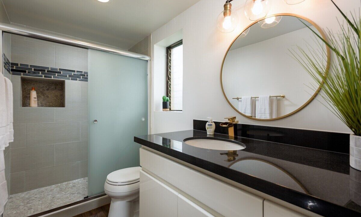 Photo of Bathroom in Maalaea