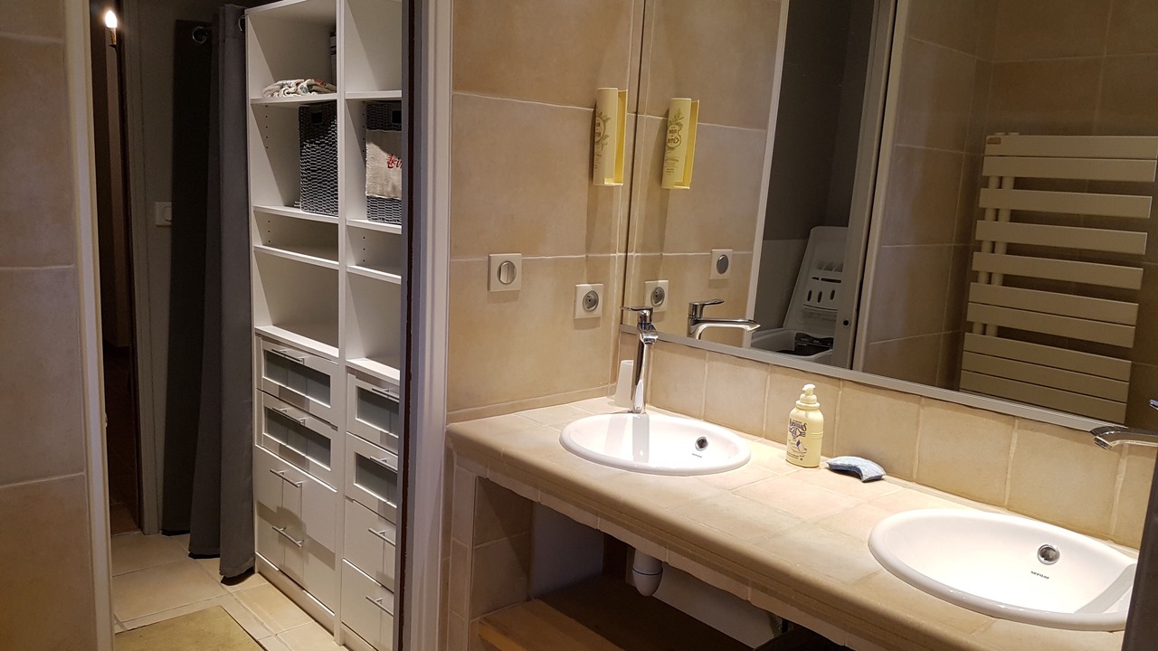 Photo of Bathroom in Mas-Grenier