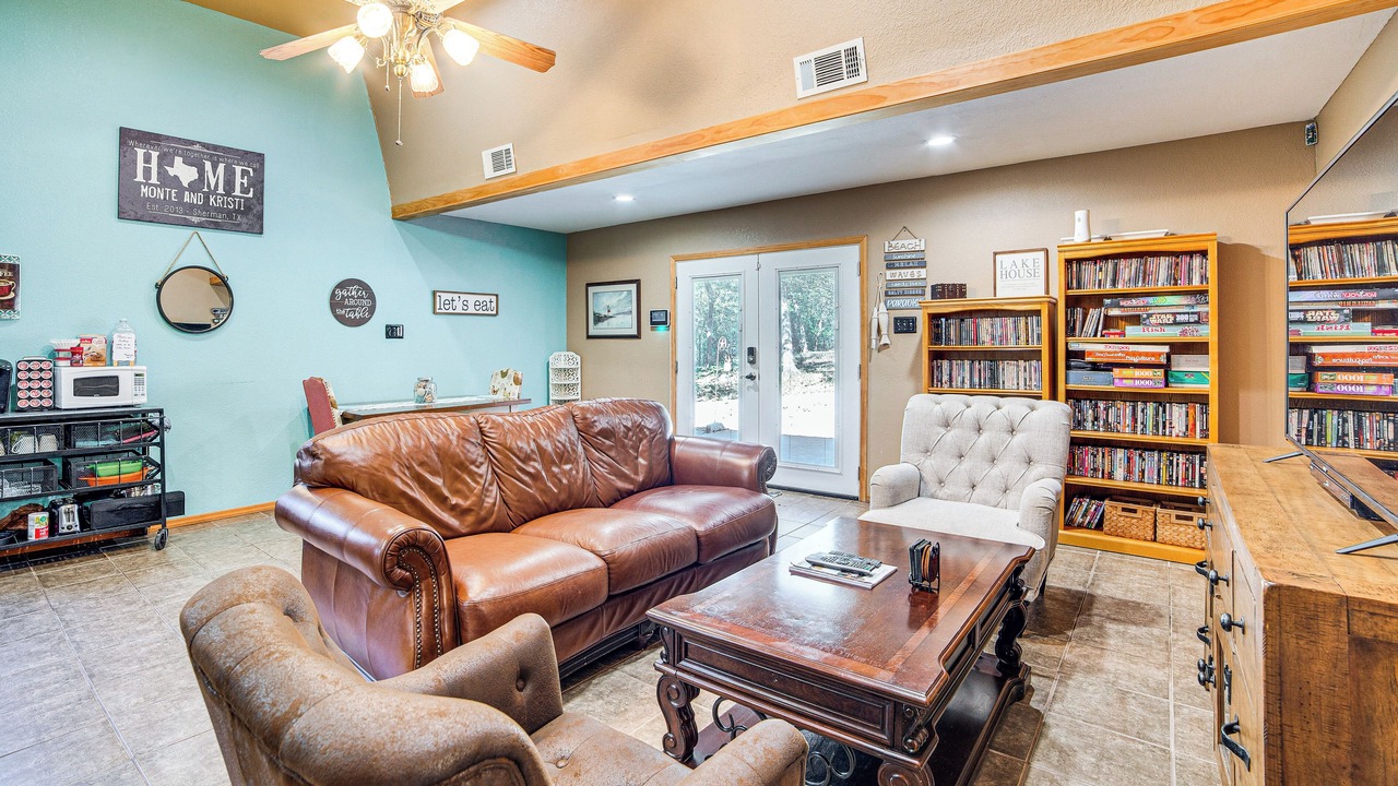 Photo of Livingroom in Pottsboro