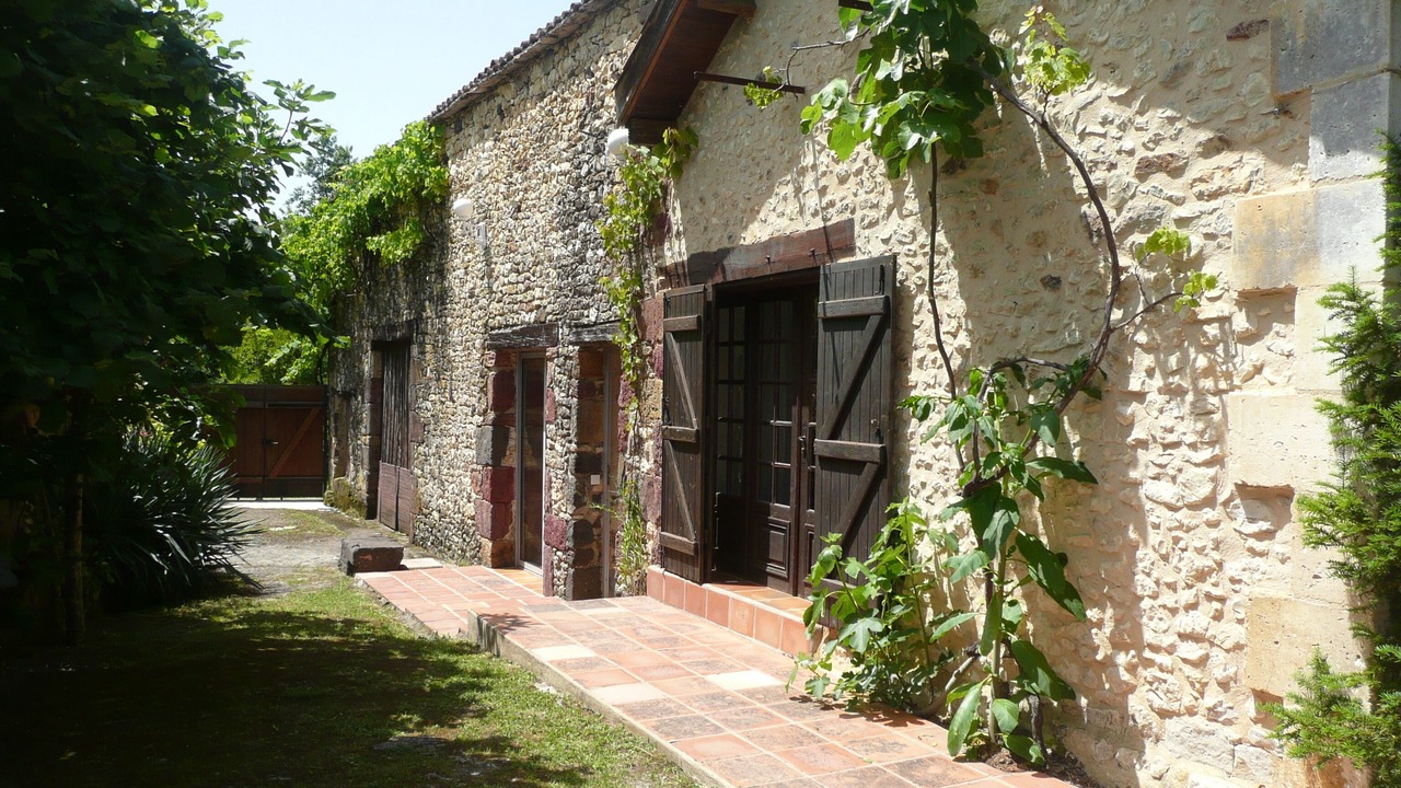 Photo of Outdoor in Grives