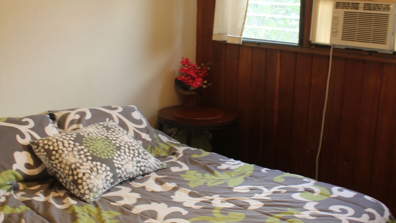 Photo of Bedroom in Mokuleia