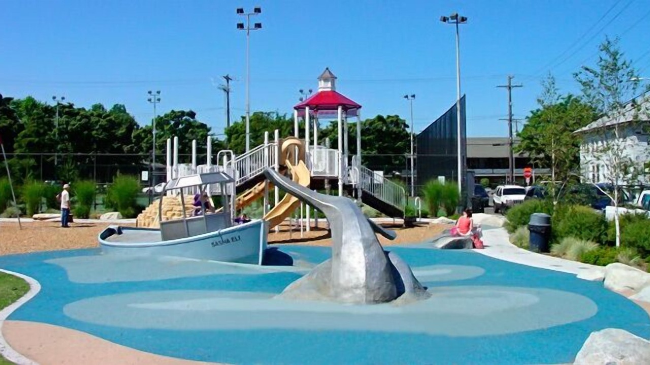 Photo of Others in North Admiral