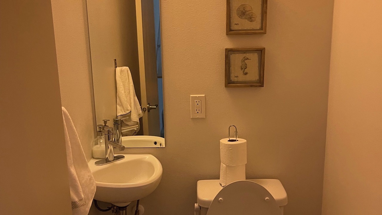 Photo of Bathroom in North Admiral