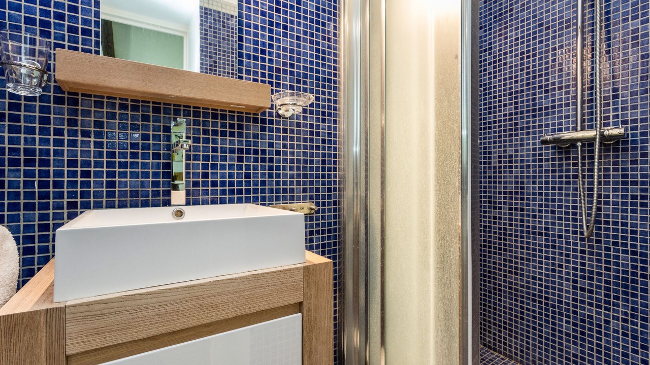 Photo of Bathroom in Aiguelongue
