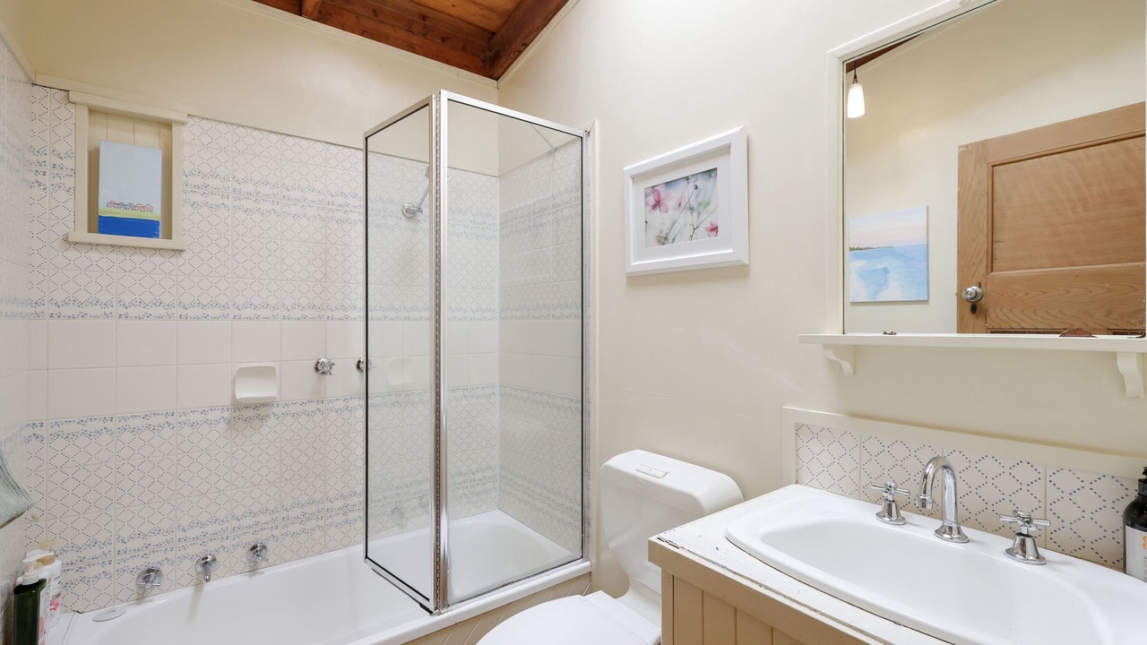 Photo of Bathroom in Cape Woolamai