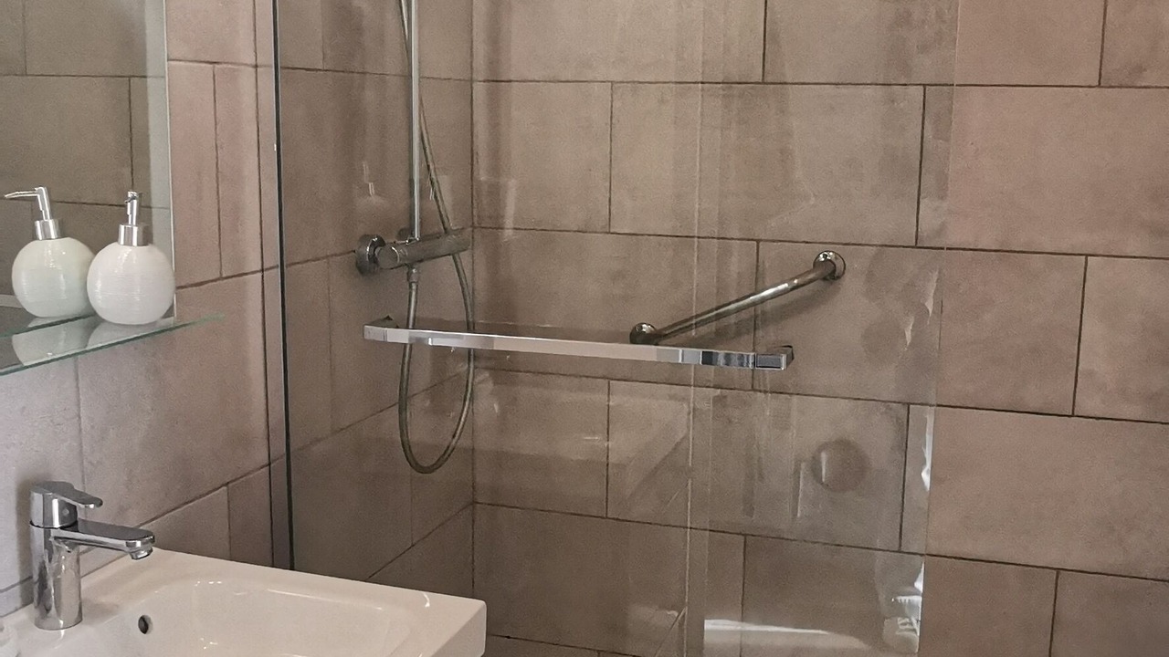 Photo of Bathroom in Ganges