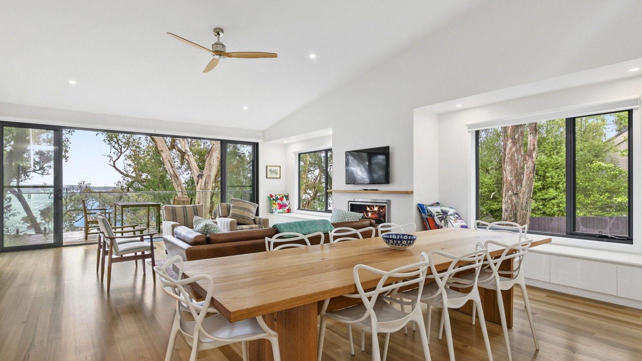 Photo of Others in Lorne