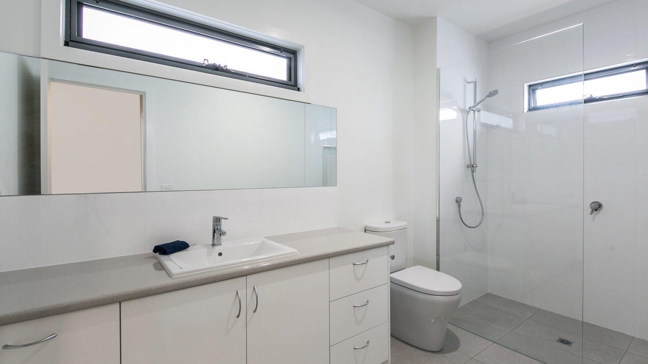 Photo of Bathroom in Lorne