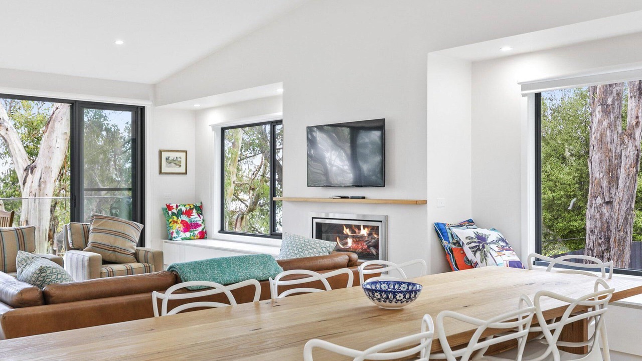 Photo of Others in Lorne