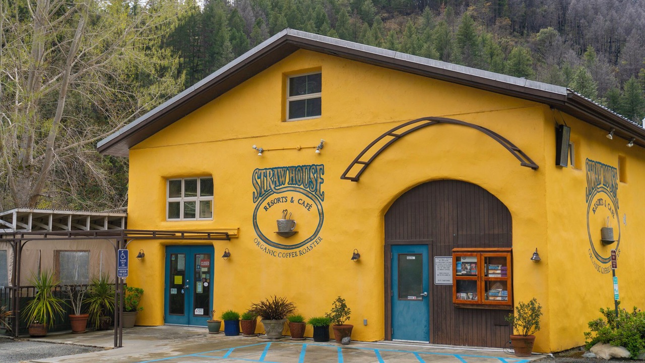 Photo of Others in Big Bar