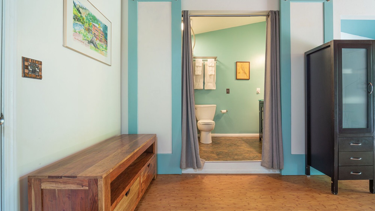 Photo of Others in Big Bar