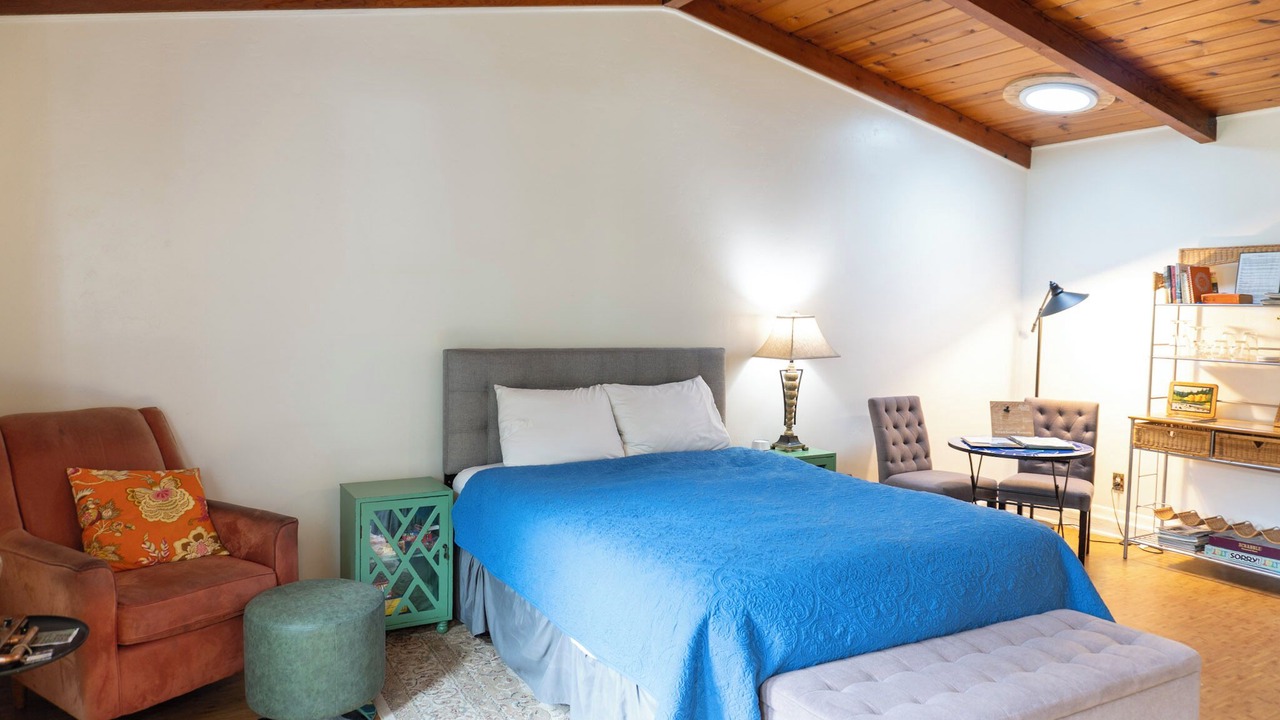 Photo of Bedroom in Big Bar