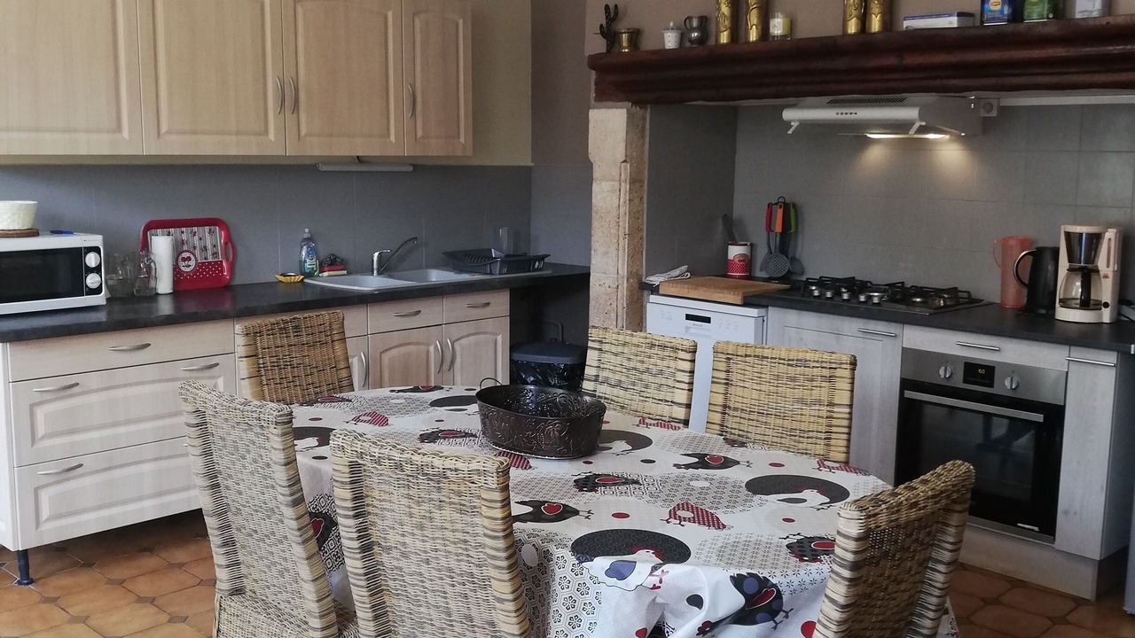 Photo of Kitchen in Villeneuve-sur-Vere