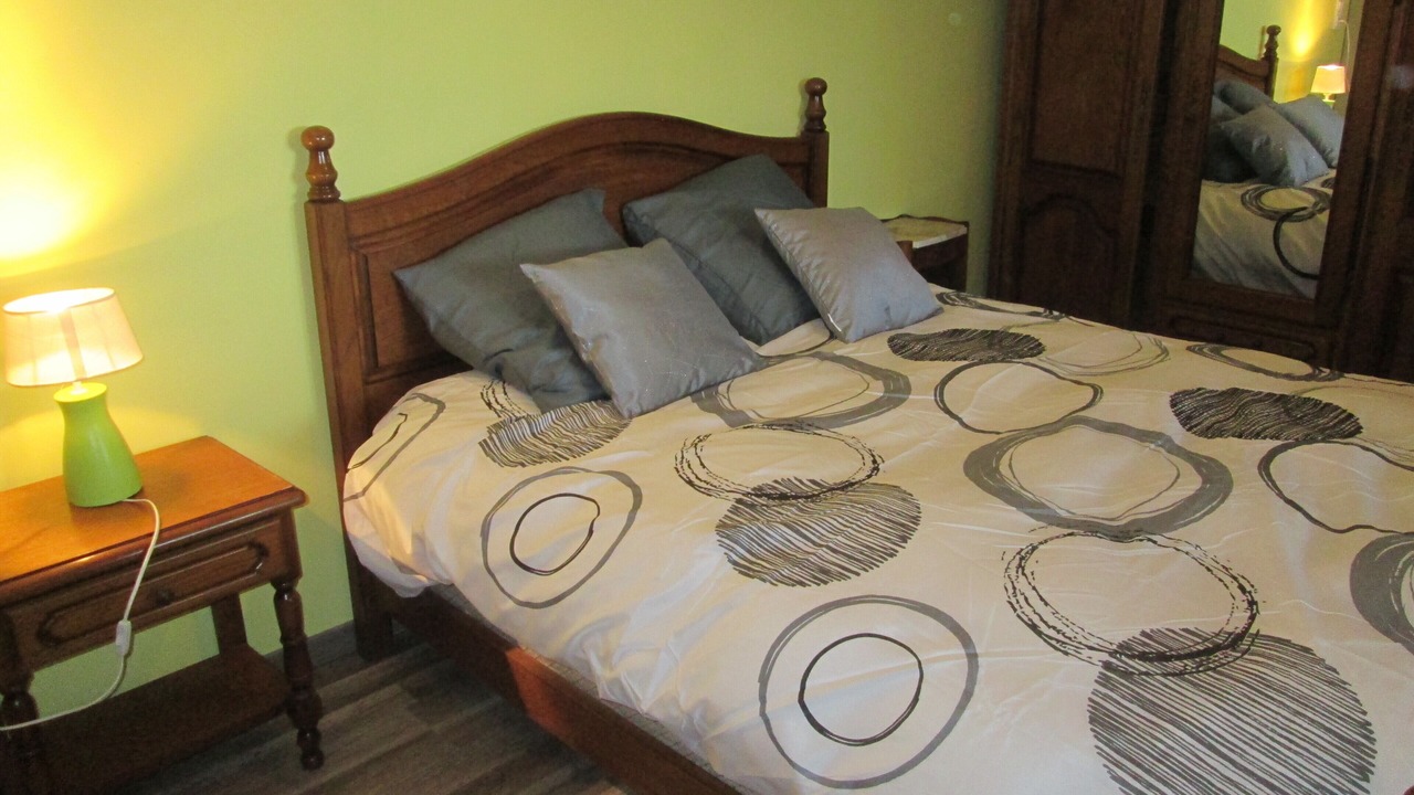 Photo of Bedroom in Villeneuve-sur-Vere