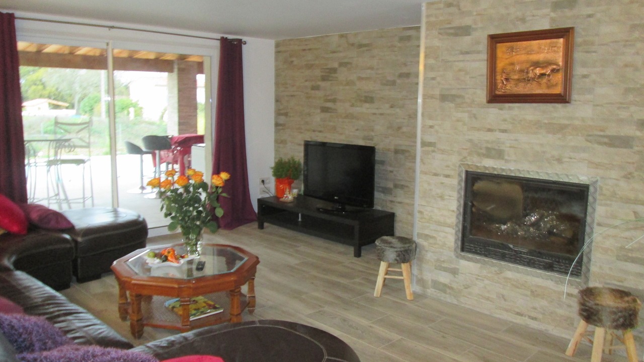 Photo of Livingroom in Villeneuve-sur-Vere
