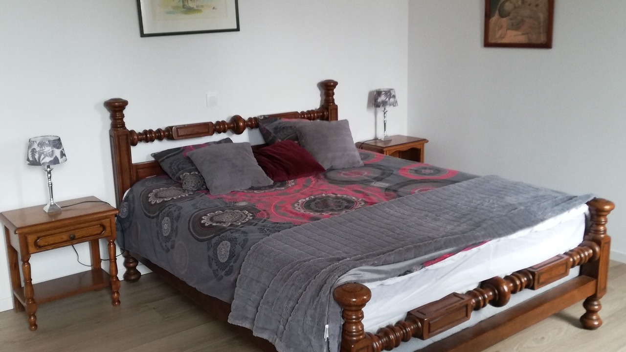 Photo of Bedroom in Villeneuve-sur-Vere